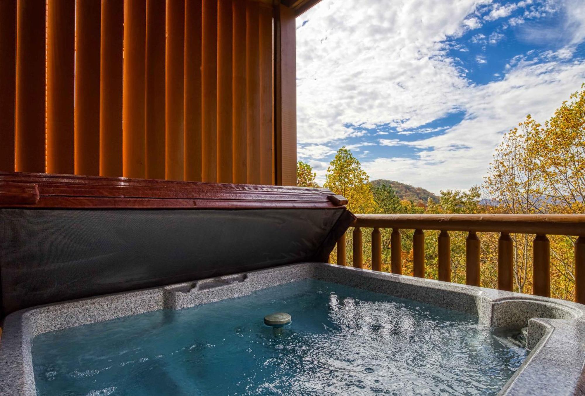 Awesome View, Pool, Hot Tub Game Room, Fireplace Sevierville Luaran gambar